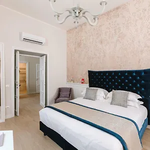 בית הארחה Rhea Silvia Luxury Navona, רומא